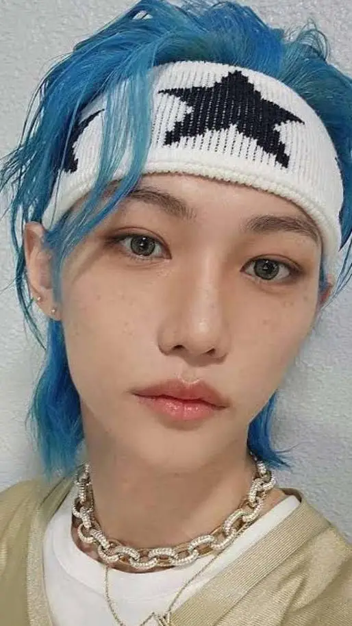 ai character: Felix  background