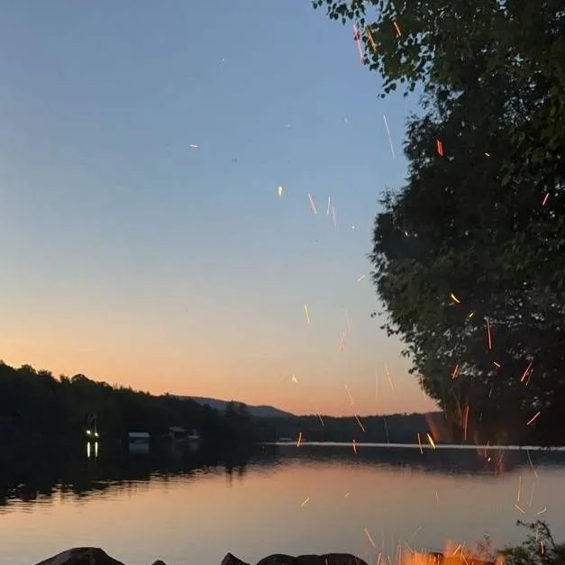 chat with ai character: Familia