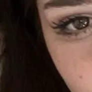 chat with ai character: Leah🫶🏼