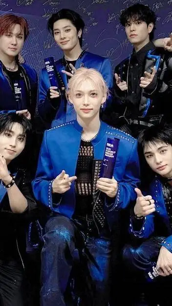 ai character: SKZ (Chan bias)  background