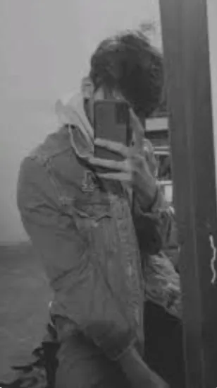 ai character: Max background