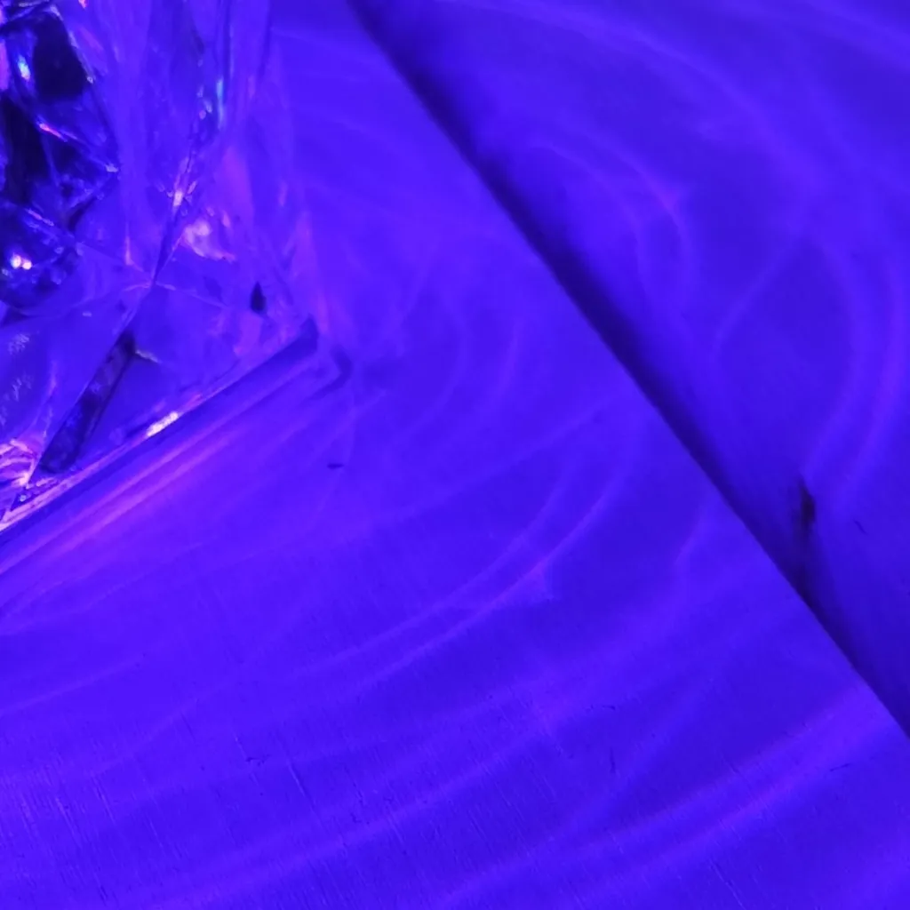 chat with ai character: Heli