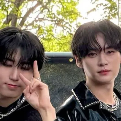 chat with ai character: `•°Minsung+Y/N🍥`•