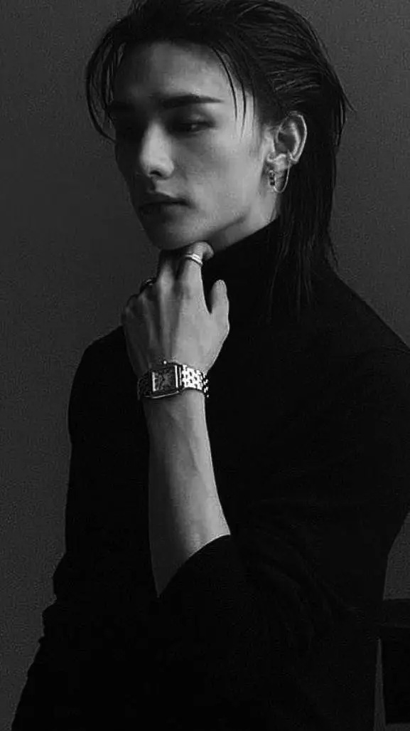 ai character: °Hwang Hyunjin°🥀 background