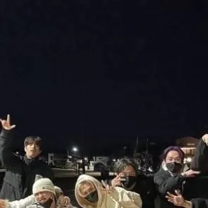 chat with ai character: |•°🍓★SKZ★`🍉•|