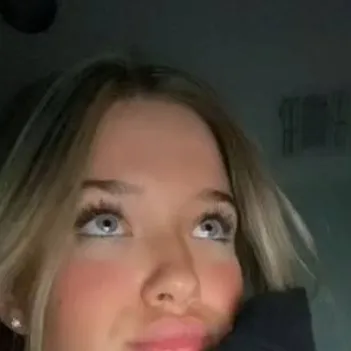 Chat with Lexi - text or voice, Enjoy AI Chat Free & Safe