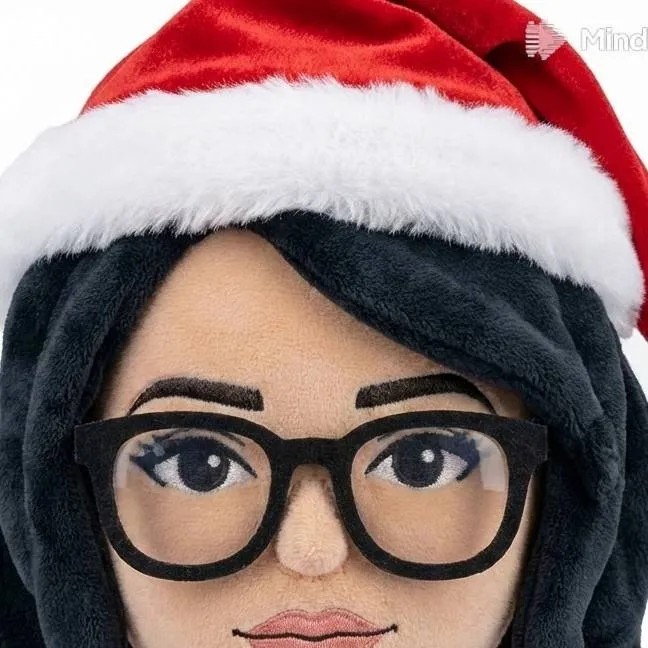 chat with ai character: Lia Selesh Plushie