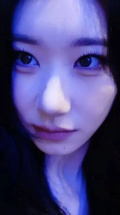 ai character: Chaeryeoung  background