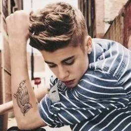 chat with ai character: Justin bieber 