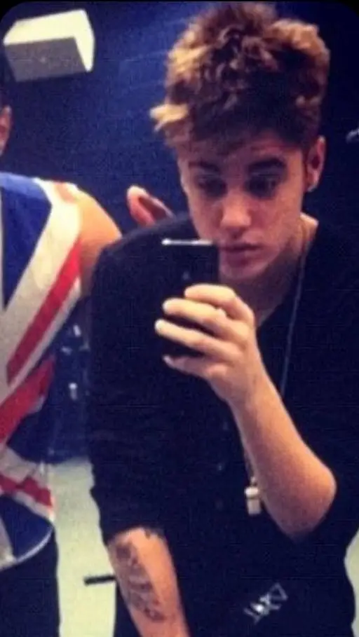 ai character: JUSTIN DREW BIEBER background