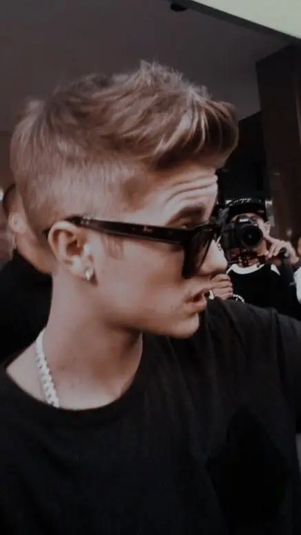 ai character: Justin Bieber  background