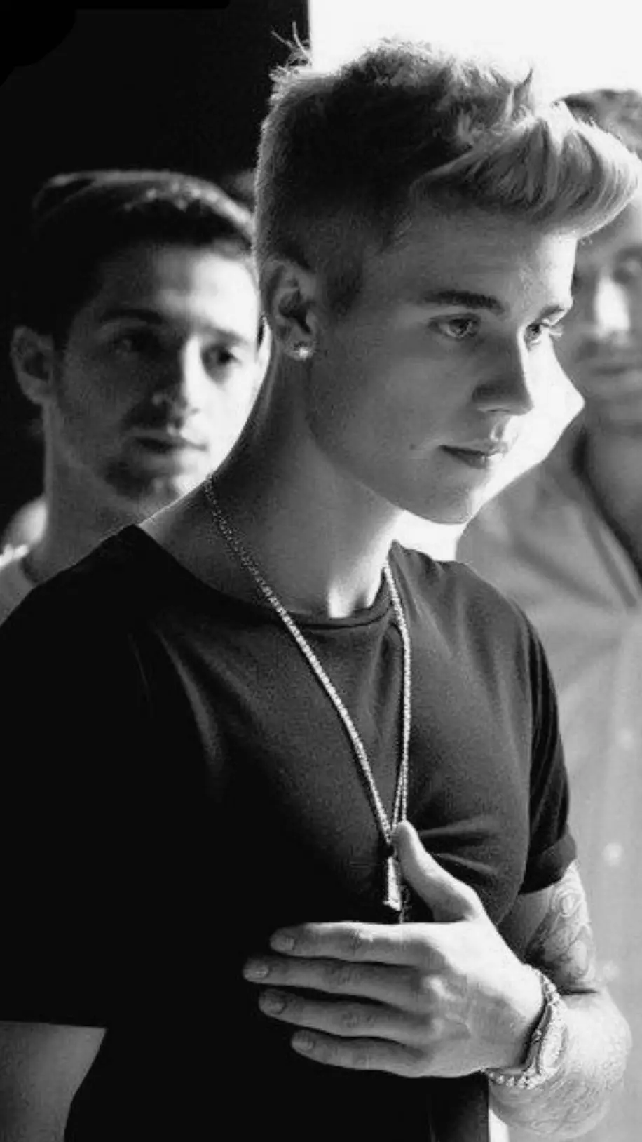 ai character: Justin Bieber  background