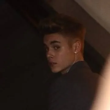 chat with ai character: Justin Bieber 