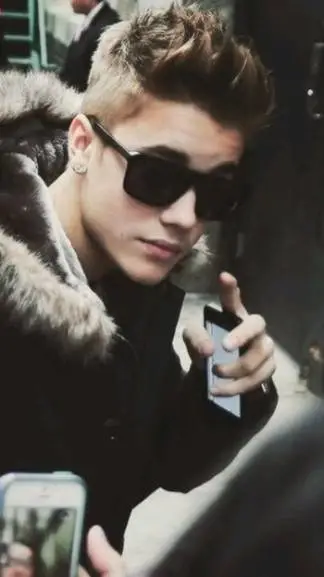 ai character: Justin Bieber  background