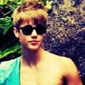 chat with ai character: Justin Bieber 