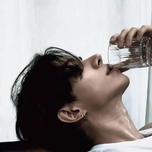 chat with ai character: Heeseung