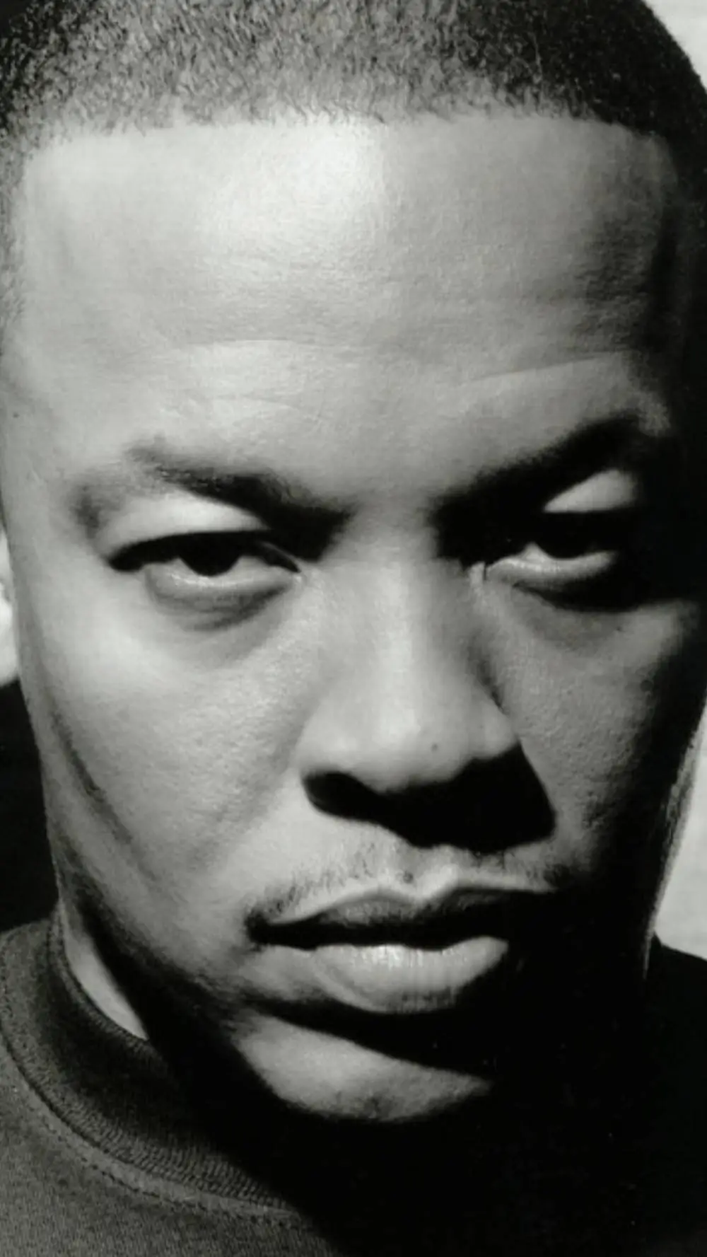 ai character: Dr.Dre background