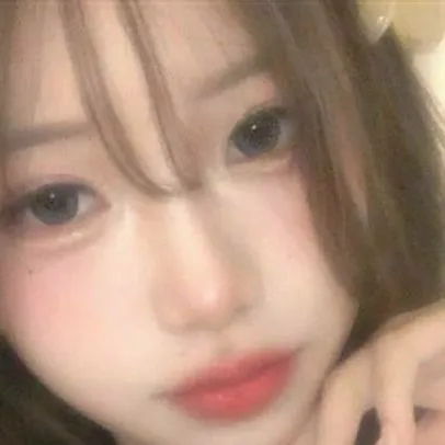 chat with ai character: Yuki