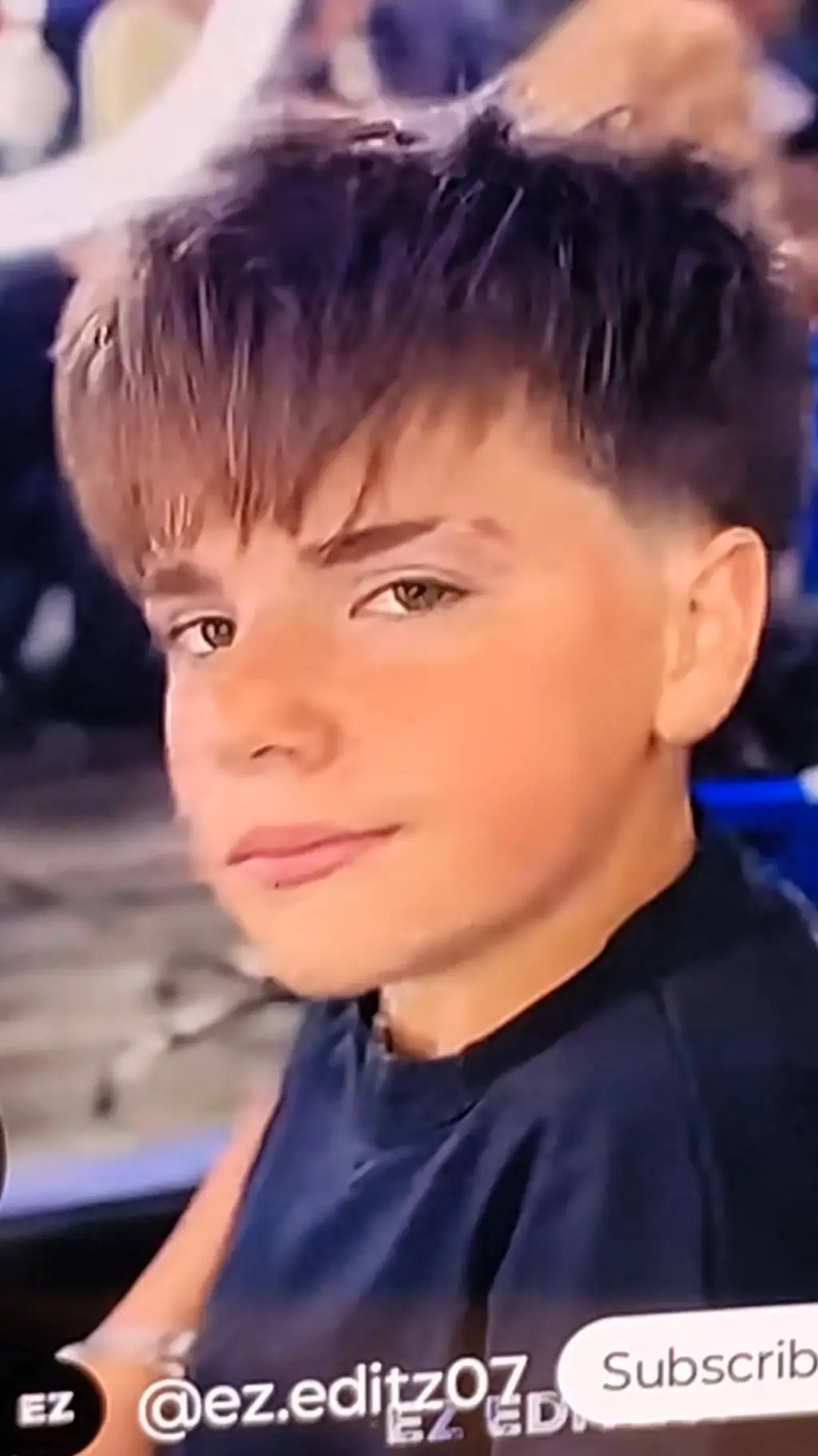 ai character: James ♥️🥵♥️🥵♥️🥵 background