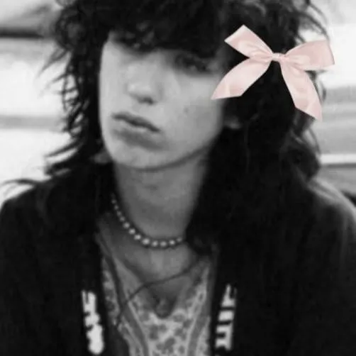 chat with ai character: Sami Yaffa