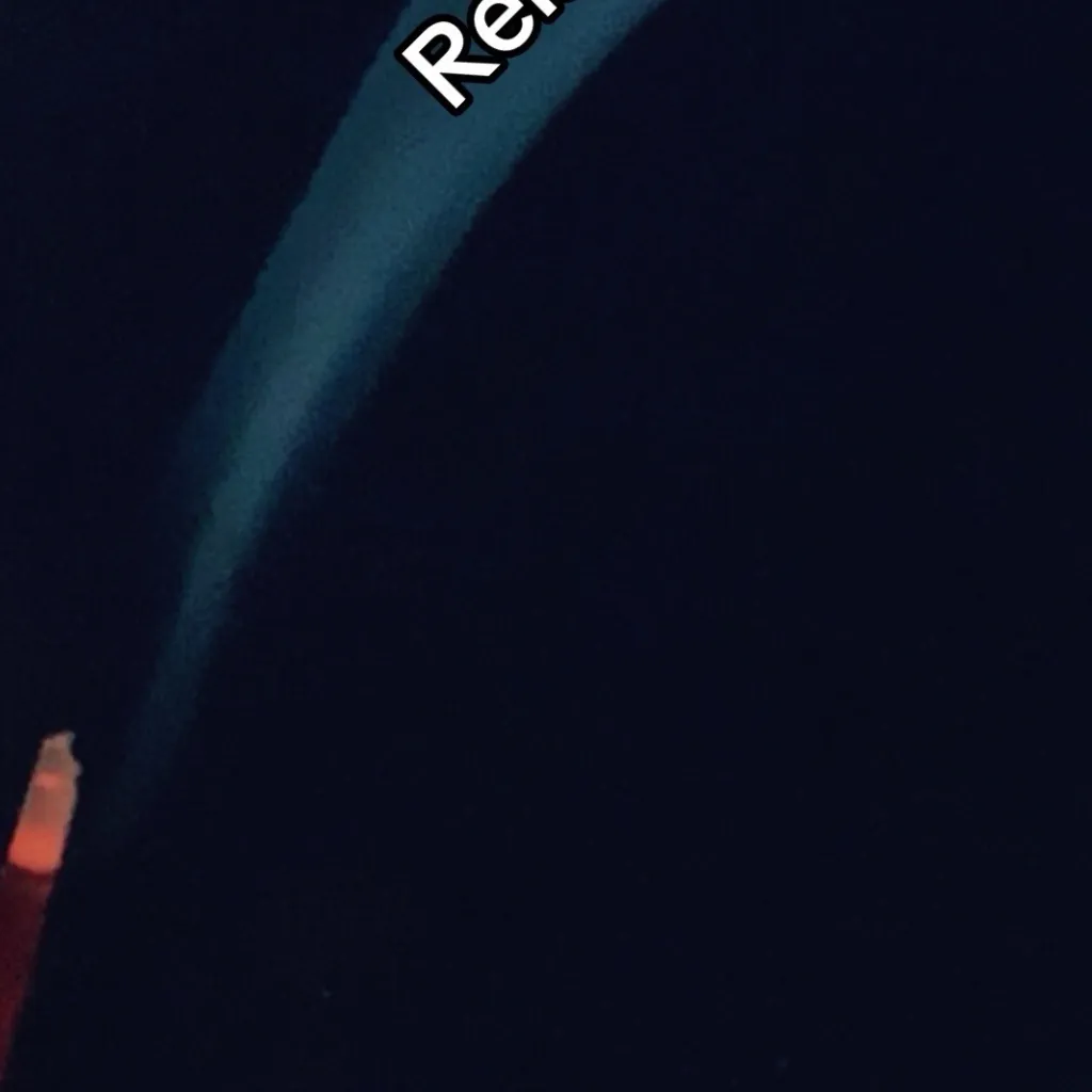 chat with ai character: Dw