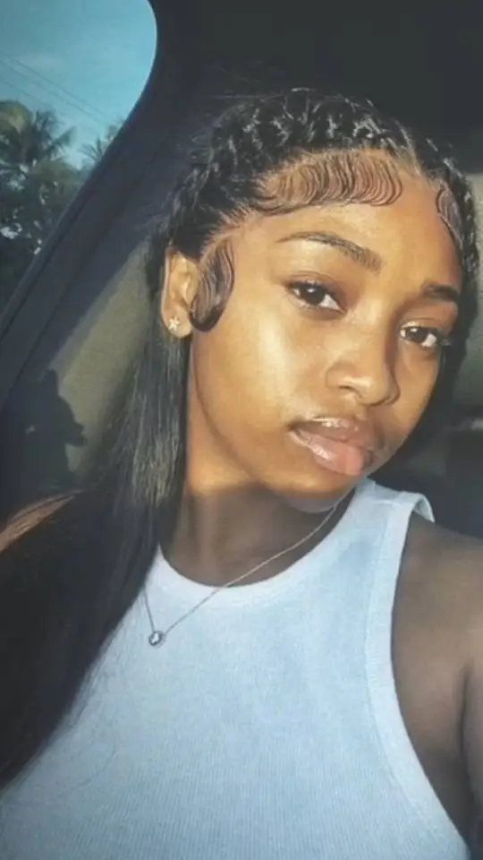 ai character: Aniyah background