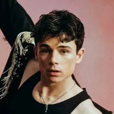 chat with ai character: Ashby Gentry 