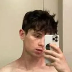 chat with ai character: Ⓐⓢⓗⓑⓨ Ⓖⓔⓝⓣⓡⓨ