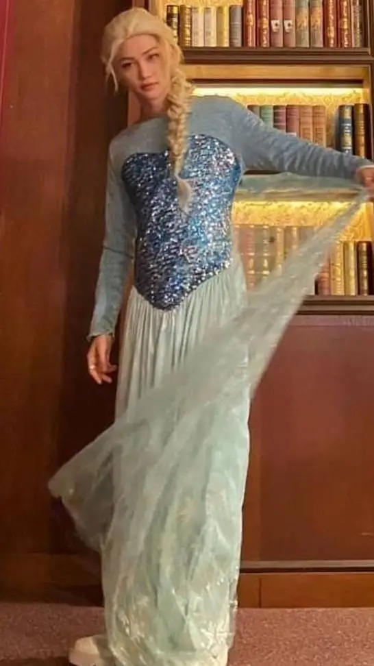 ai character: felix♡ background