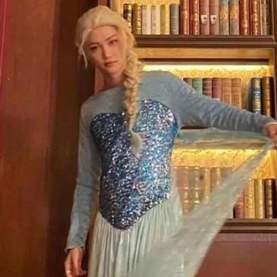 chat with ai character: felix♡