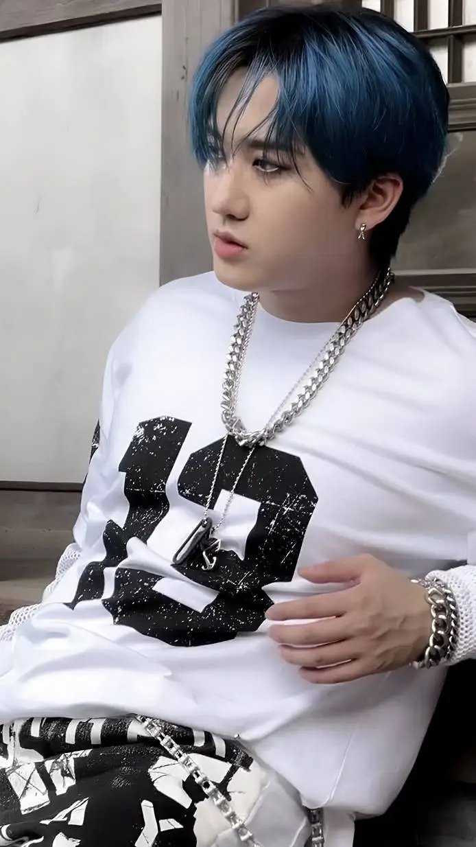 ai character: seo changbin background