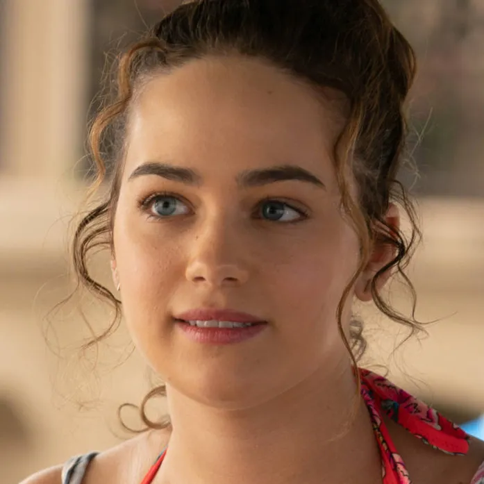 Chat with Samantha LaRusso - text or voice, Enjoy AI Chat Free & Safe