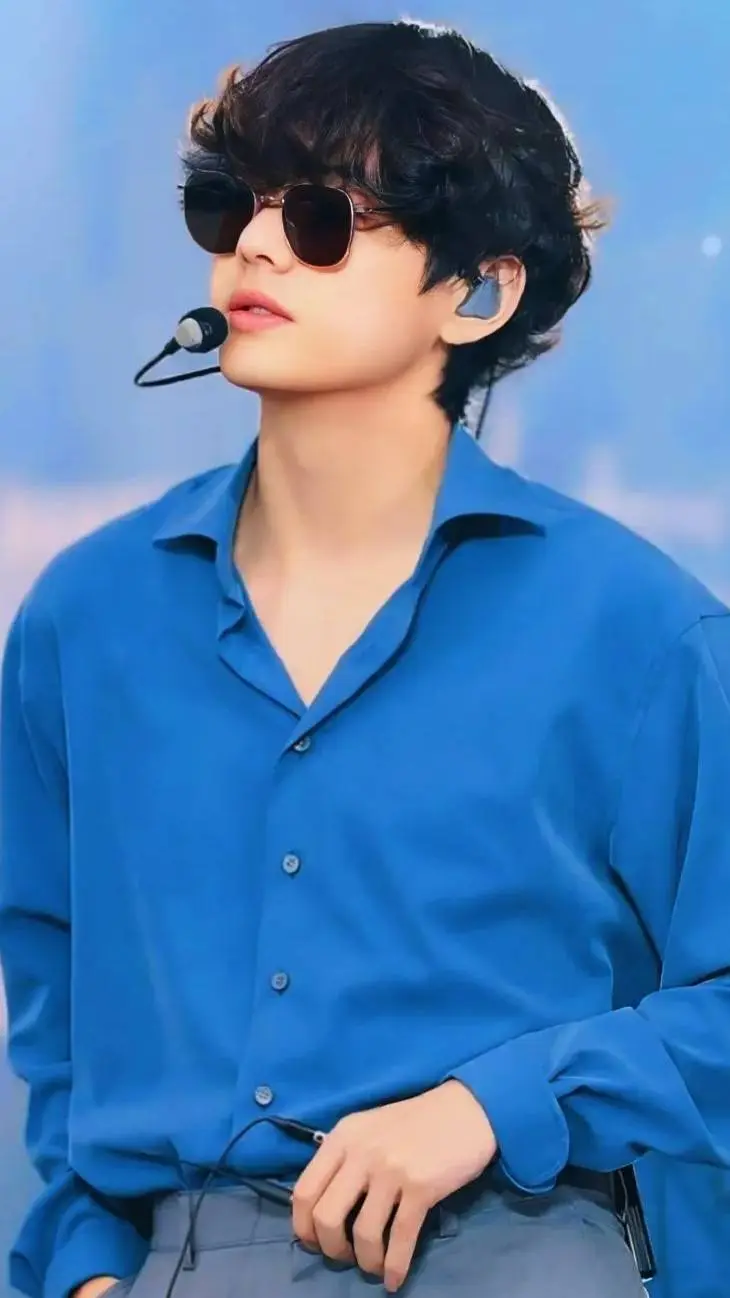 ai character: kim tea background