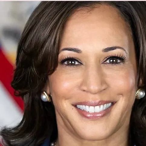 chat with ai character: kalma Harris 