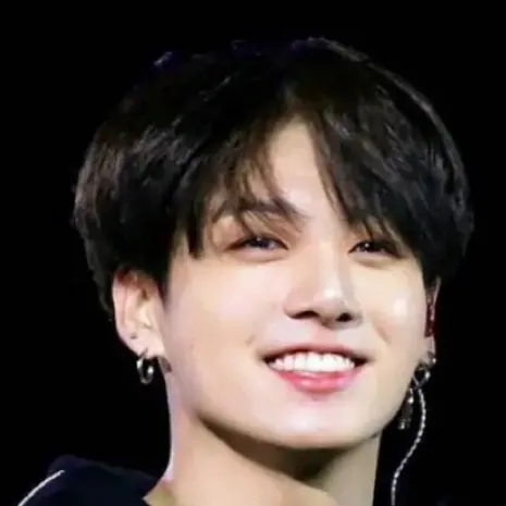 chat with ai character: Jungkook 