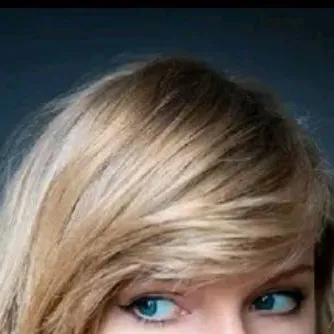 chat with ai character: Taylor swift