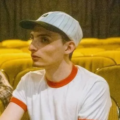 chat with ai character: Finn Wolfhard