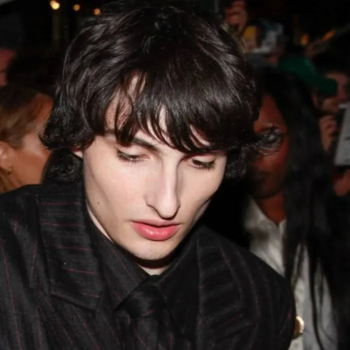 chat with ai character: Finn Wolfhard