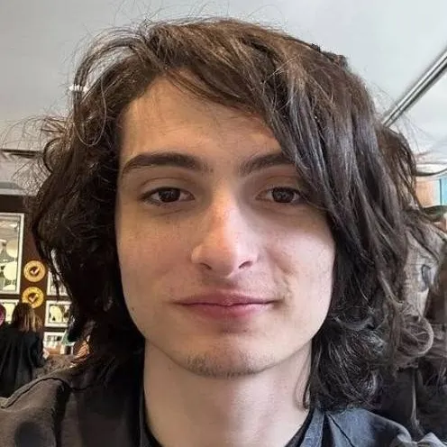 chat with ai character: Finn Wolfhard