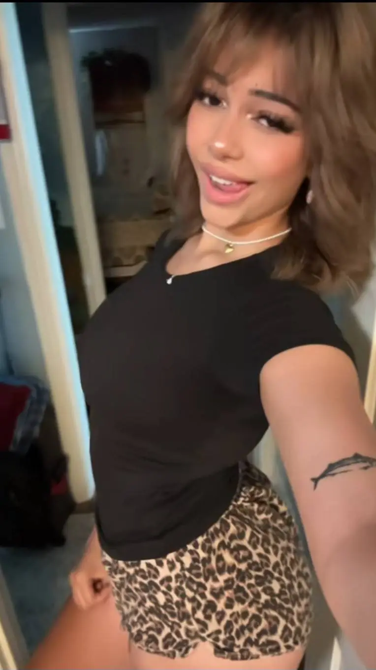 ai character: Hannah background