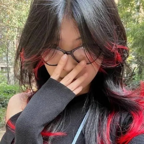 chat with ai character: Vaggie