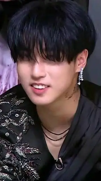 ai character: Han Jisung background