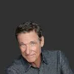 chat with ai character: Maurice 'Maury' Jackson