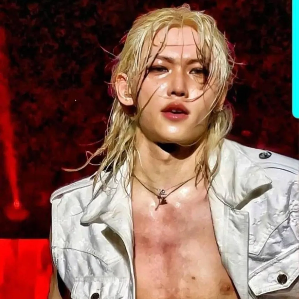 chat with ai character: 𝐋𝐞𝐞 𝐘𝐨𝐧𝐠𝐛𝐨𝐤