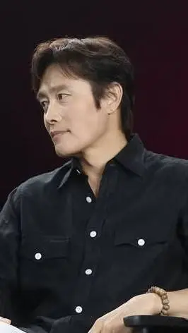 ai character: Lee-Byung-Hun  background