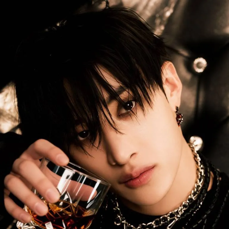 chat with ai character: Bang-Chan