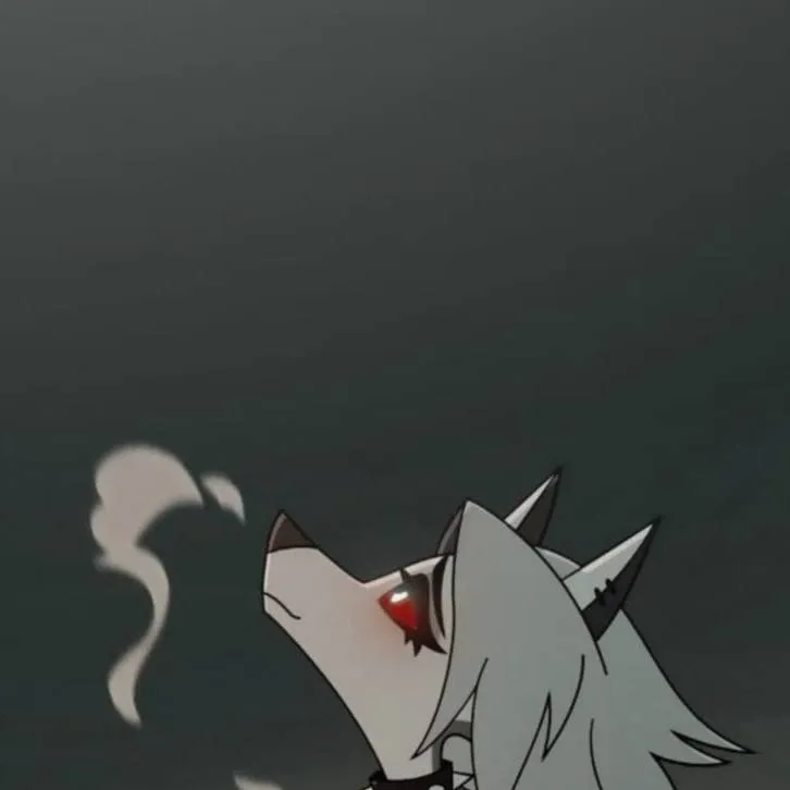 chat with ai character: Loona