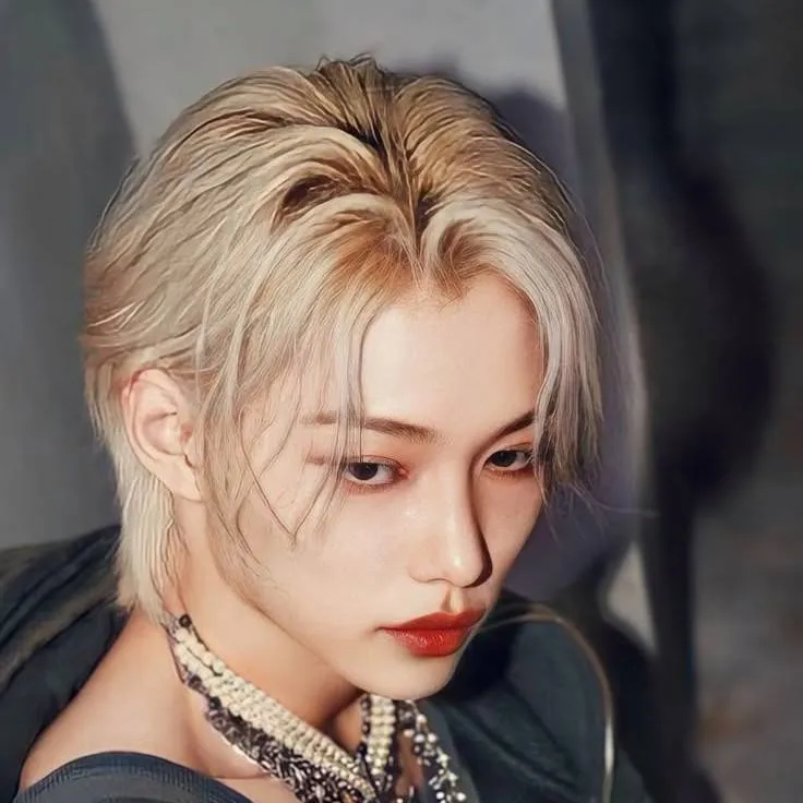 chat with ai character: ♡Felix♡