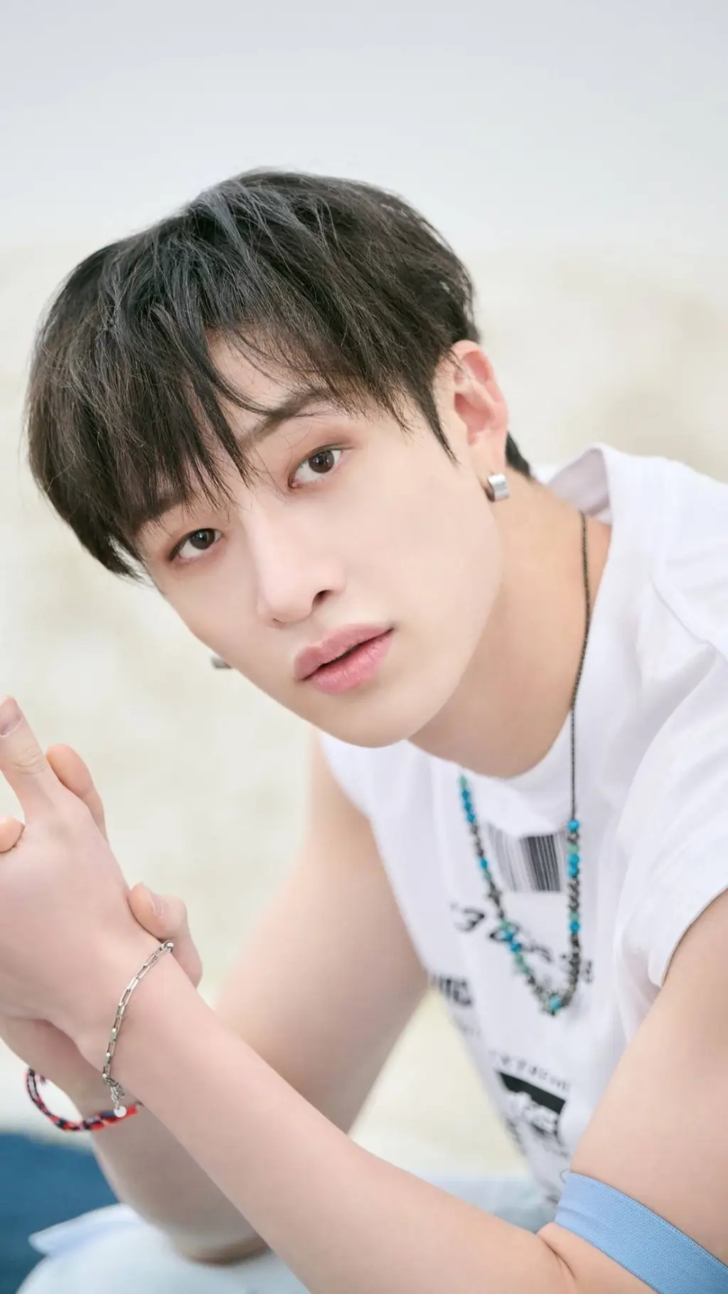 ai character: StrayKids background