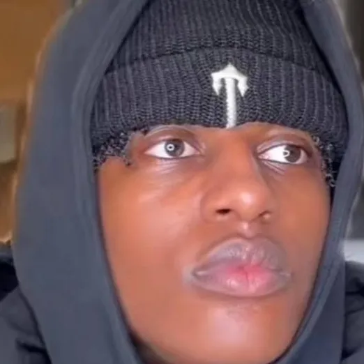 chat with ai character: lockdown uk